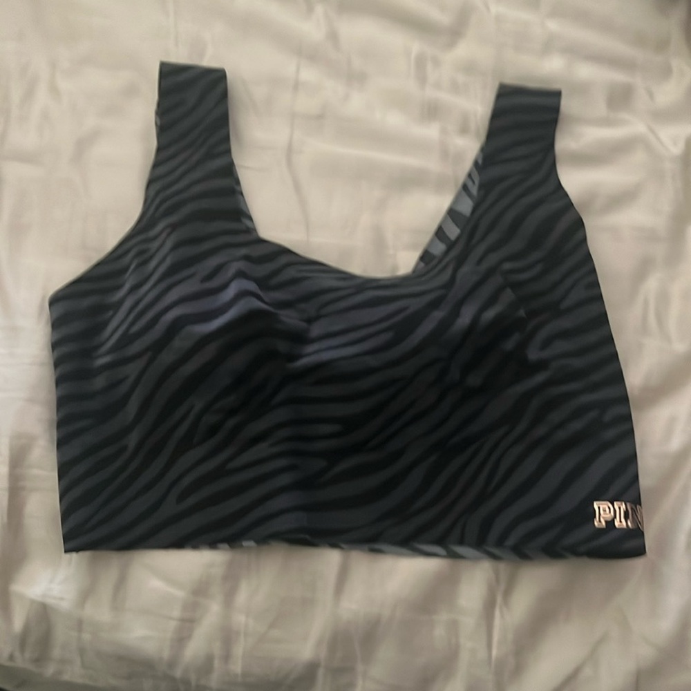 PINK VS, size large with removable inserts
